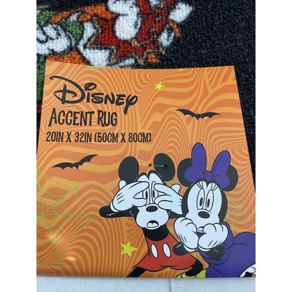 Disney Mickey Minnie Pluto Donald Daisy Goofy Halloween Accent Rug 20" x 32" NWT - Picture 2 of 8